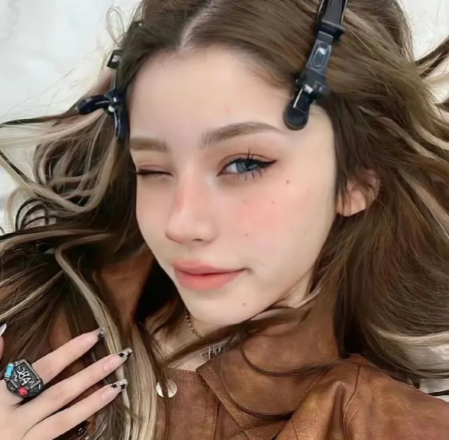 欲女依娃